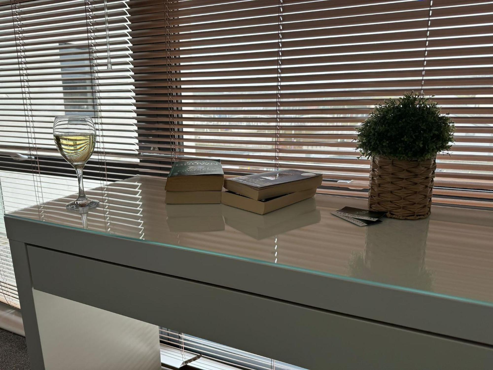 Harbourside Apartment - 1 Bed Apartment Whitehaven Bagian luar foto